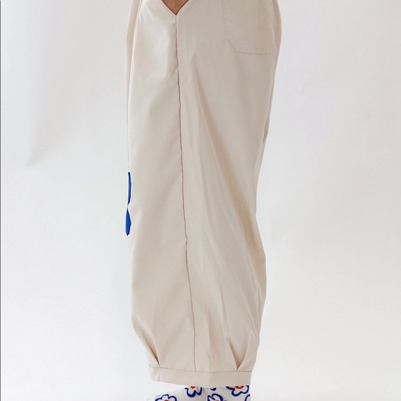 Mary Lo flower power pants - Picture 2 of 5